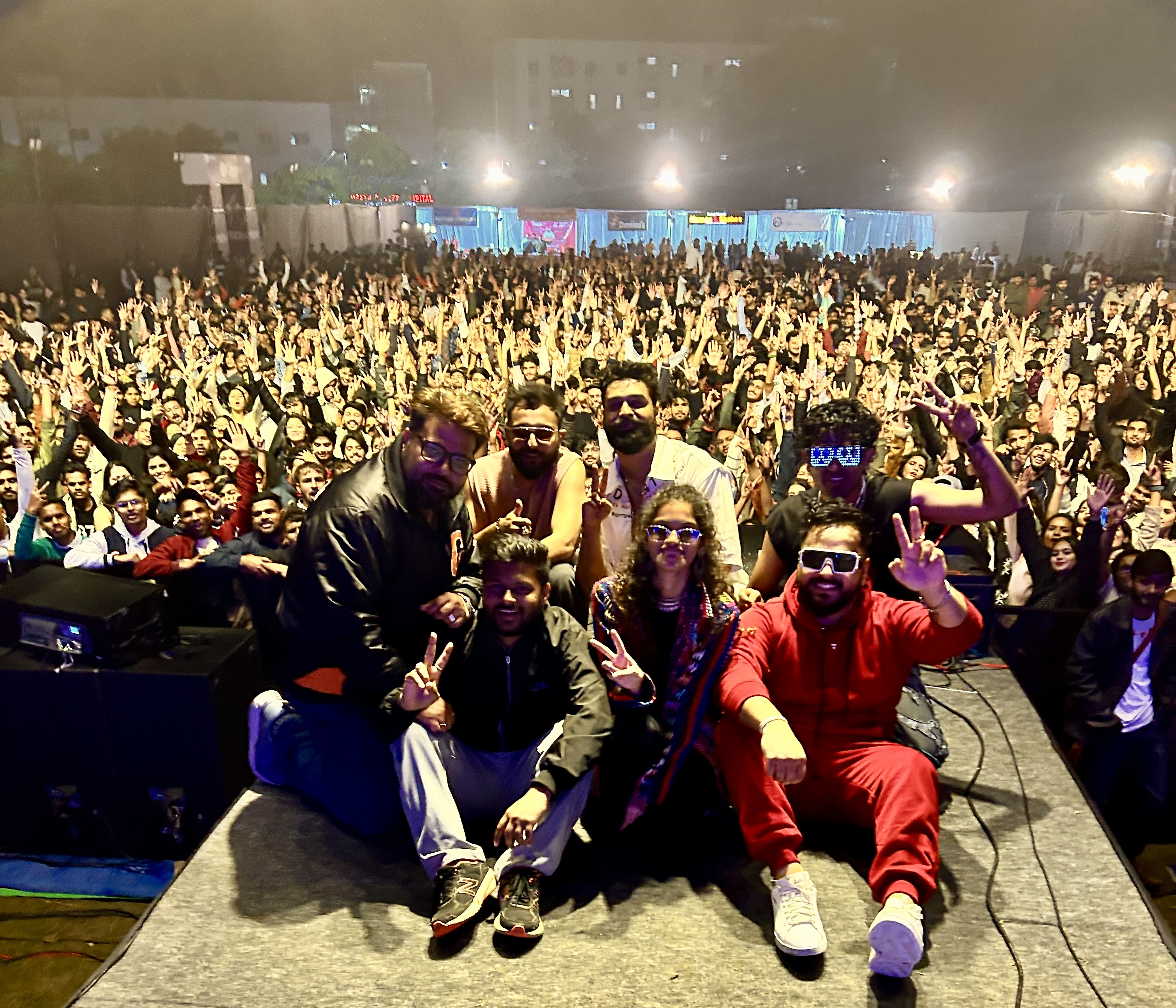 Sabali with a packed festival crowd