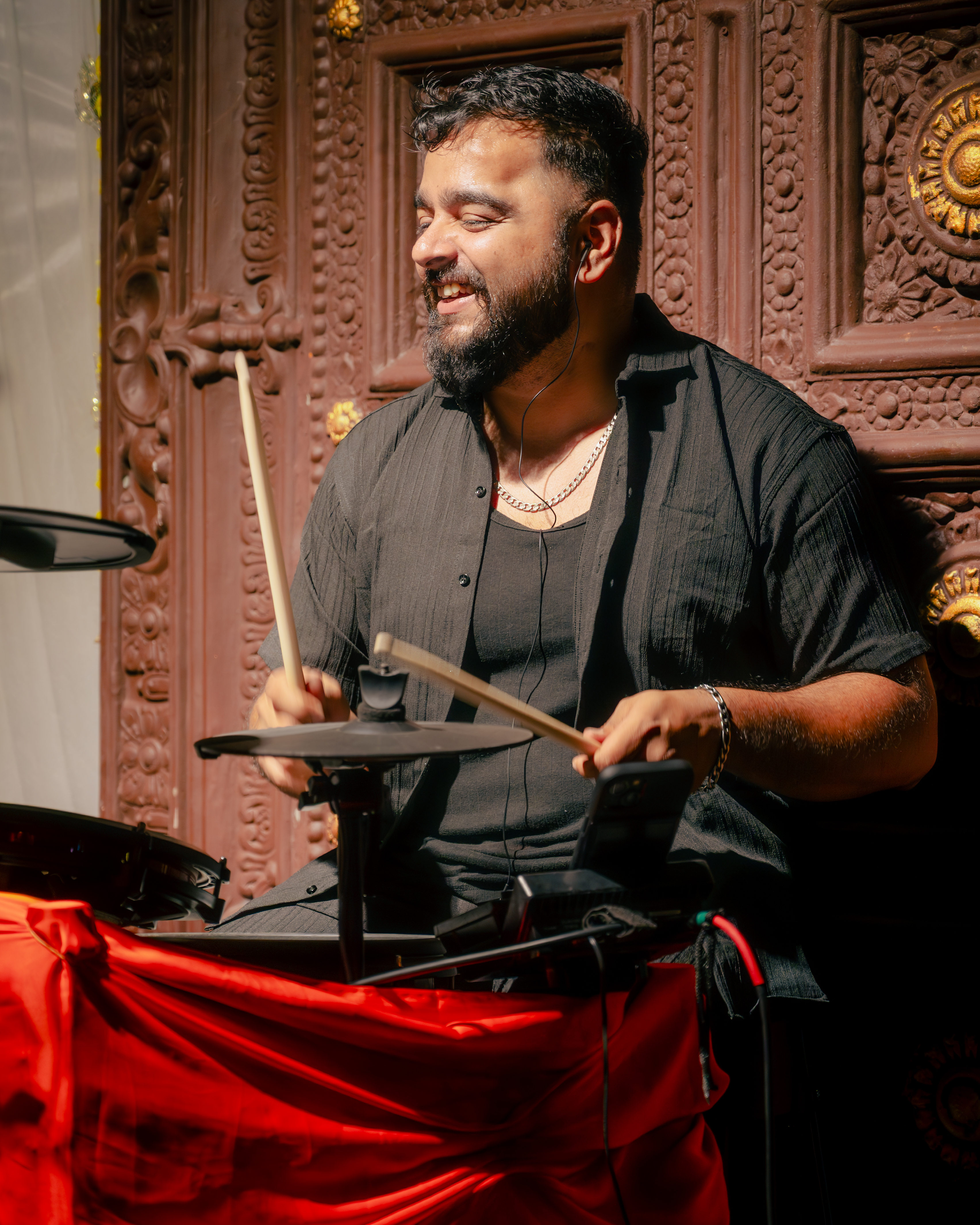 Sabali bassist performing in falling confetti